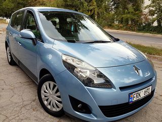 Renault Scenic foto 1