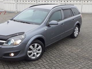 Opel Astra foto 1