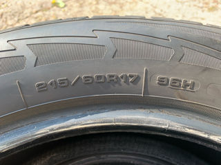 R17/60/215 GoodYear (Iarna) foto 6