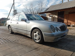 Mercedes E-Class