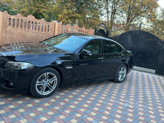 BMW 5 Series foto 1