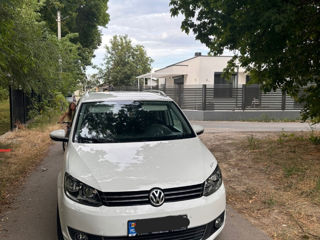 Volkswagen Touran foto 4