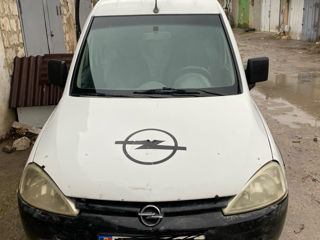 Opel--Combo  1,7 diezel  an 2004 Dezmembrare ... foto 3