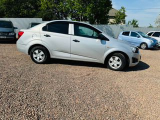 Chevrolet Aveo foto 5