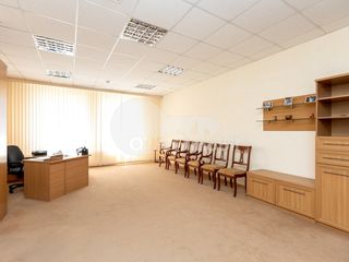 Oficiu spre chirie, euroreparație, Centru, 2200 € ! foto 4