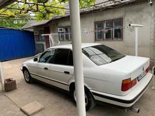 BMW 5 Series foto 3