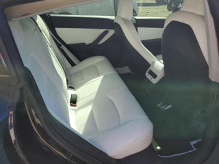 Tesla Model 3 foto 10