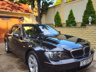 BMW 7 Series foto 1