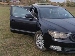 Skoda Superb foto 2