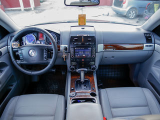 Volkswagen Touareg foto 9