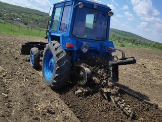 Tractor de sapat transee săpător de șanțuri foto 2