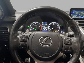 Lexus NX Series foto 14