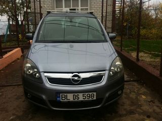 Opel Zafira foto 4