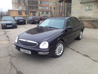 Ford Scorpio foto 1