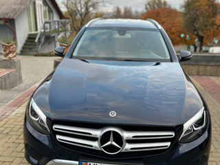 Mercedes GLC foto 9