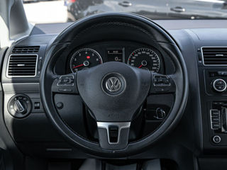 Volkswagen Touran foto 12