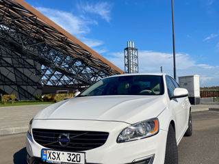 Volvo S60 foto 1