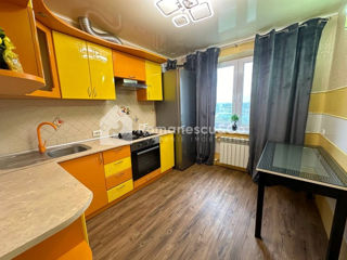 Apartament cu 2 camere, 56 m², Buiucani, Chișinău foto 6