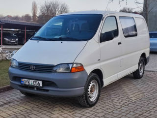 Toyota Hiace 7 Locuri