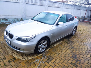 BMW 5 Series foto 4