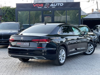 Volkswagen Passat foto 3