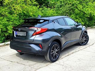 Toyota C-HR foto 6