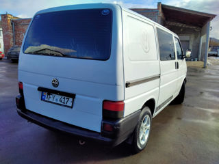 Volkswagen Transporter foto 2