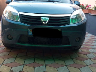 Dacia Sandero foto 2