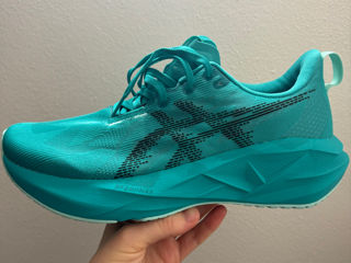 Asics mărimea 43.5