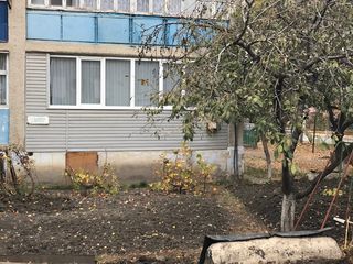 Продается 3-х комнатная квартира не далеко от рынка . foto 3