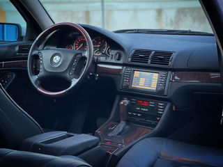 BMW 5 Series foto 6