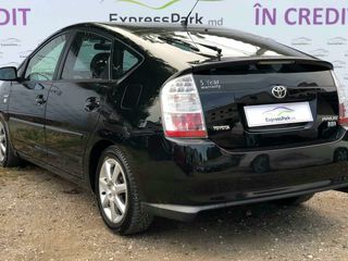 Toyota Prius foto 4