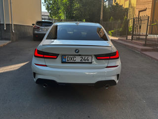 BMW 3 Series foto 4