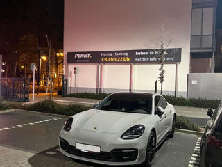 Porsche Panamera foto 2