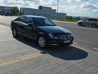 Mercedes C-Class foto 3