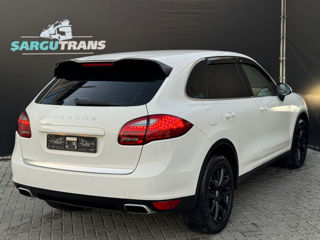 Porsche Cayenne foto 4