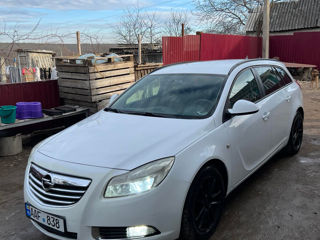 Opel Insignia foto 2