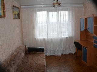 Ialoveni apartament cu 3 odai 25000 e foto 3