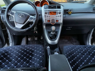 Toyota Verso foto 6