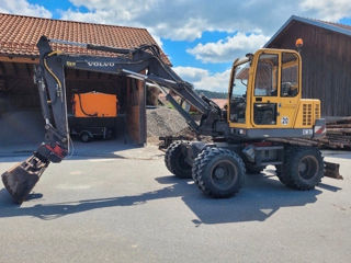 Excavator Volvo, anul 2001, nu a lucrat in Moldova foto 1