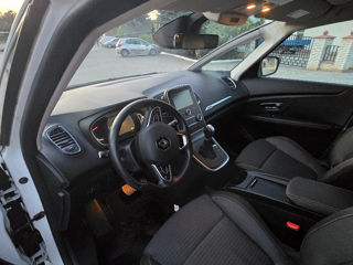 Renault Grand Scenic foto 8