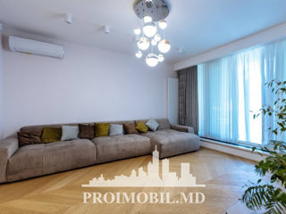 Apartament cu 3 camere, 190 m², Centru, Chișinău foto 5