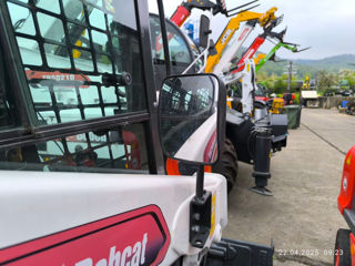 Погрузчик с бортовым поворотом Bobcat S 530, 2013, 2320 м/ч foto 12