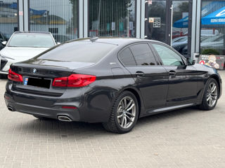 BMW 5 Series foto 4