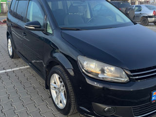 Volkswagen Touran foto 3