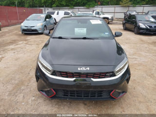 KIA Forte foto 2