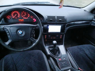 BMW 5 Series foto 10