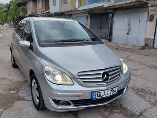 Mercedes B-Class