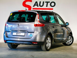 Renault Grand Scenic foto 2