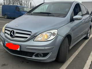 Mercedes B-Class foto 3